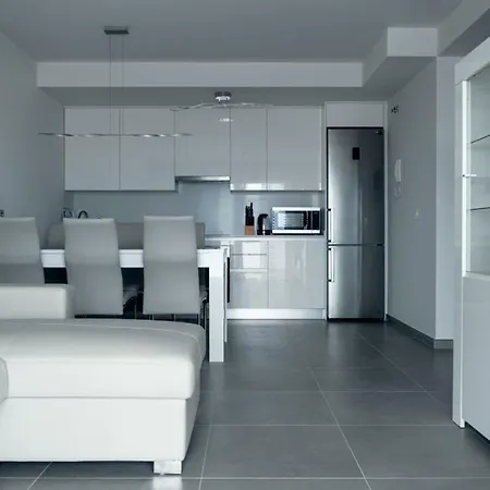 Okeanos 1 Bedroom With Terrace Lt2-t * 厄尔梅达诺